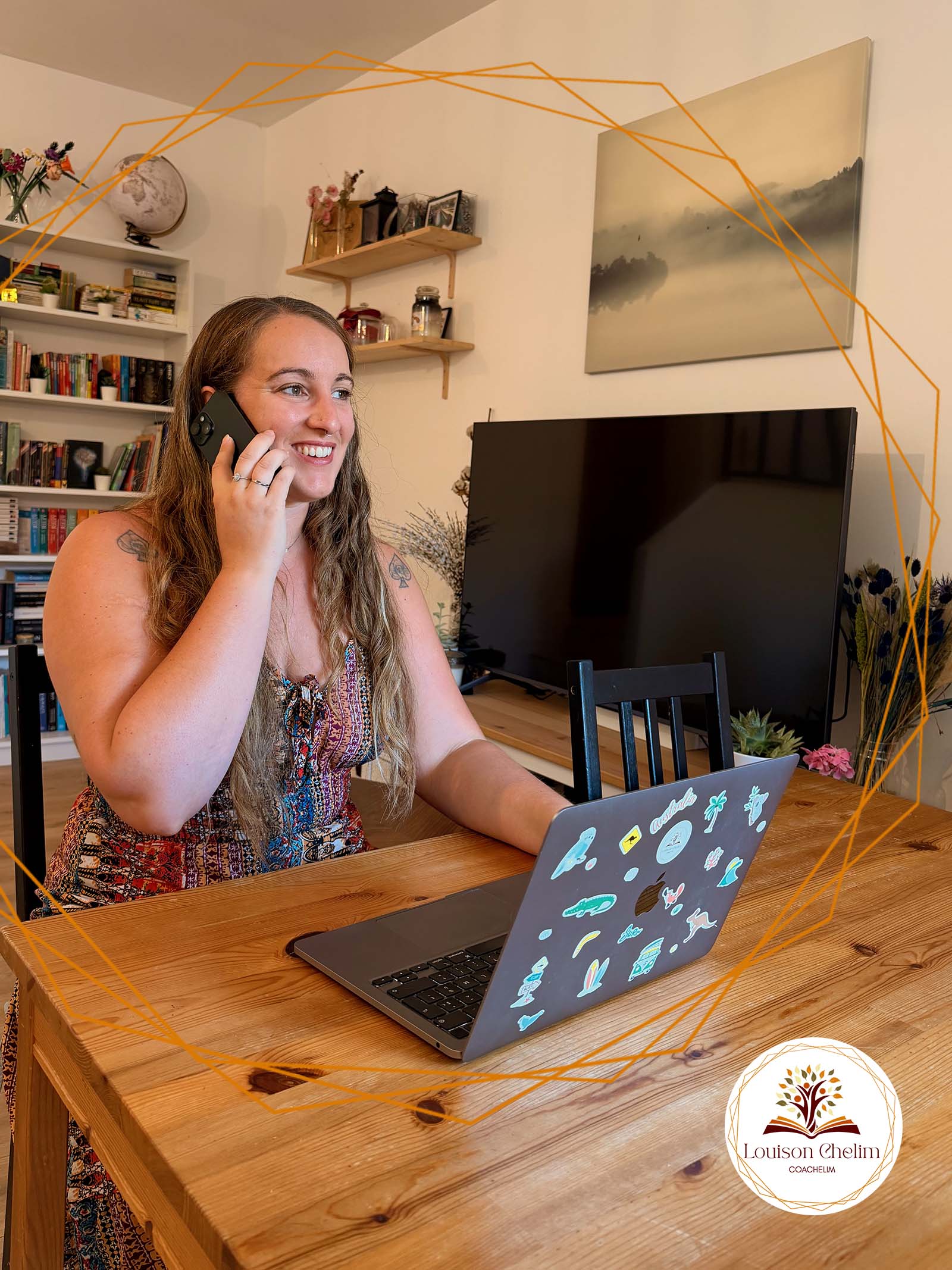 Louison Chelim, Coachelim, Coach professionnelle en Essonne, au téléphone avec un client
